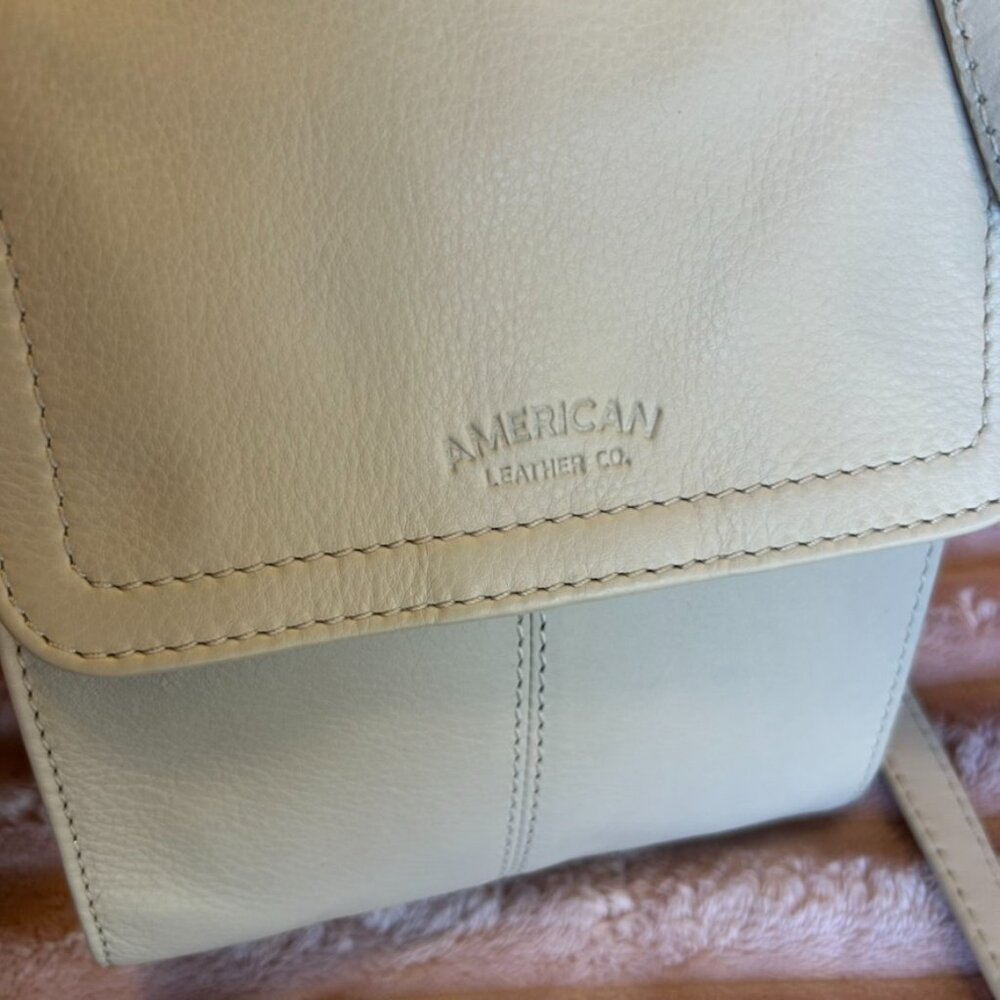 American Leather Crossbody Bag RFID Small Lightweight Travel Purse - Picture 12 of 16